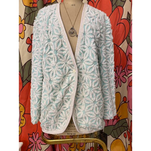 shirt tails Jackets & Blazers - 1980s chenille jacket aqua and white daisy m/l fuzzy boxy blanket 36 to bust 80s